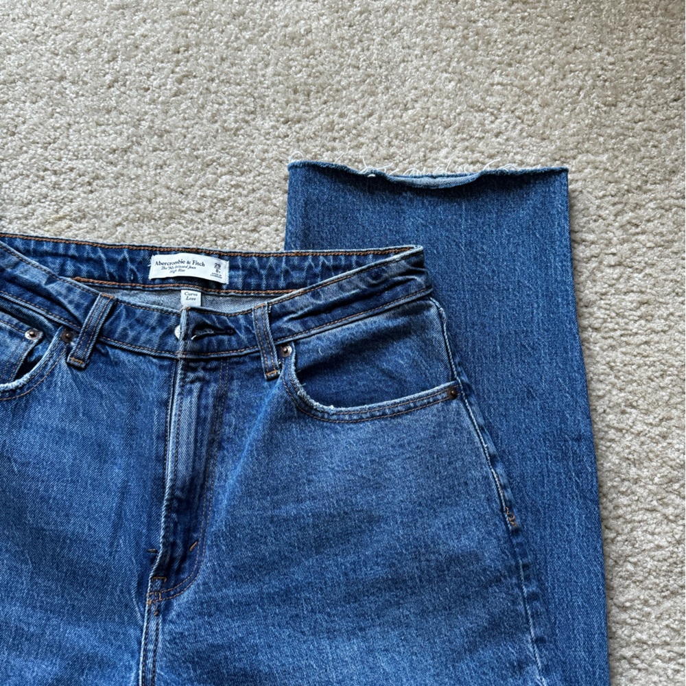 Abercrombie & Fitch Curve Love High Rise 90s Relaxed Jean